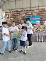 319166_0.jpg - ร่วมกันทำประโยชน์เพื่อสังคม นำสิ่งของ ไปบริจาคให้ เด็กๆ โรงเรียนบ้านชัฏหนองหมี ต.ท่าเคย อ.สวนผึ้ง จ.ราชบุรี | https://สัญจร.com