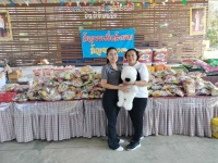 319169_0.jpg - ร่วมกันทำประโยชน์เพื่อสังคม นำสิ่งของ ไปบริจาคให้ เด็กๆ โรงเรียนบ้านชัฏหนองหมี ต.ท่าเคย อ.สวนผึ้ง จ.ราชบุรี | https://สัญจร.com