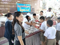 321716_0.jpg - ร่วมกันทำประโยชน์เพื่อสังคม นำสิ่งของ ไปบริจาคให้ เด็กๆ โรงเรียนบ้านชัฏหนองหมี ต.ท่าเคย อ.สวนผึ้ง จ.ราชบุรี | https://สัญจร.com